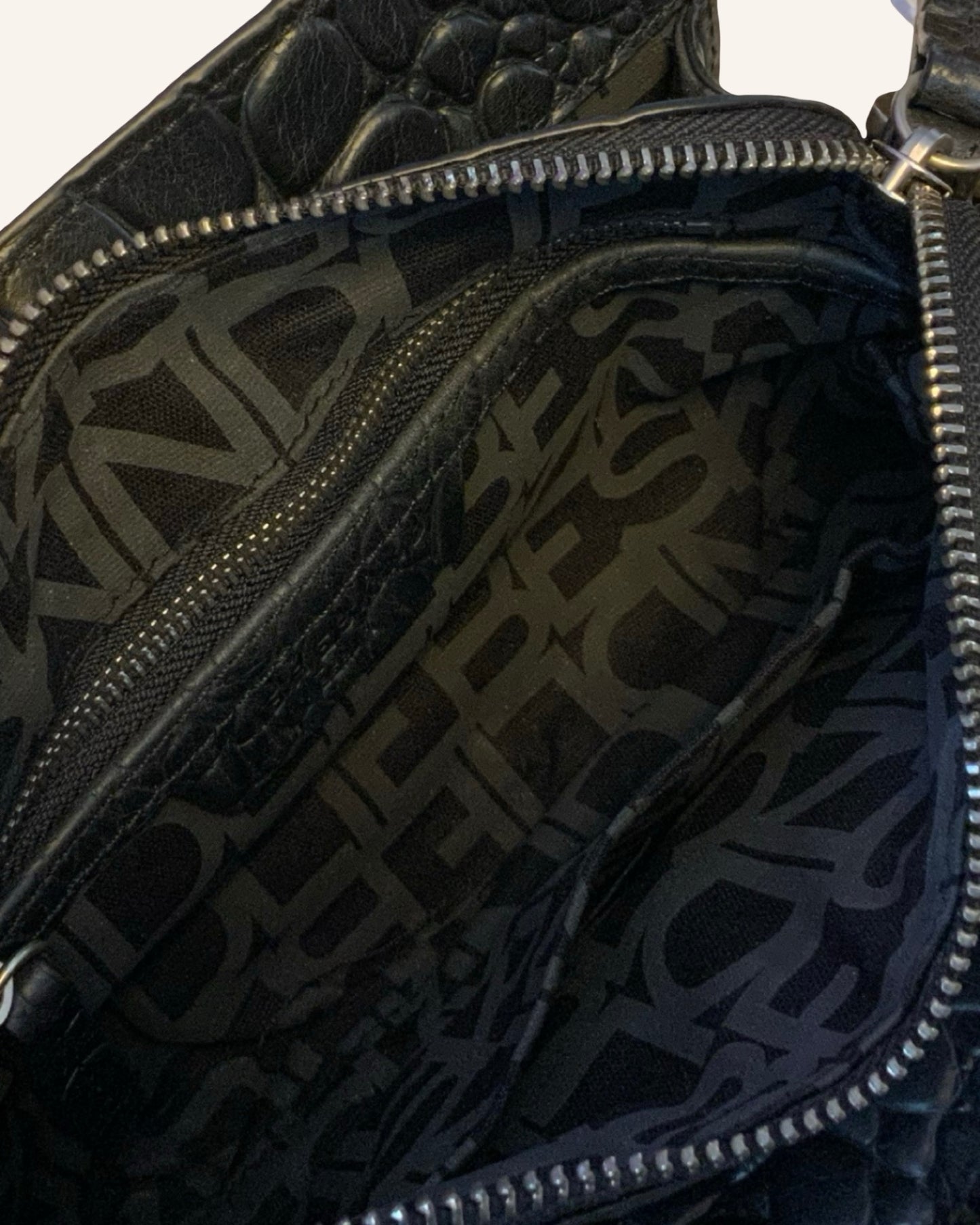 Crossbody Bag Croco Schwarz
