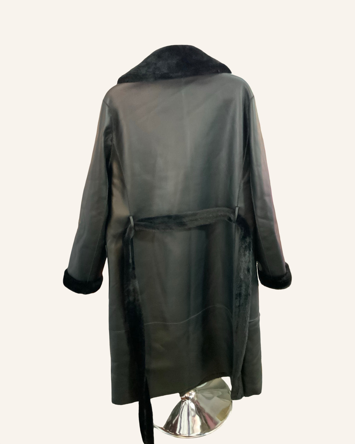 Ledermantel Schwarz XL